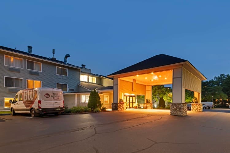 Best Western Plus Windjammer Inn & Conference Center, photo 2