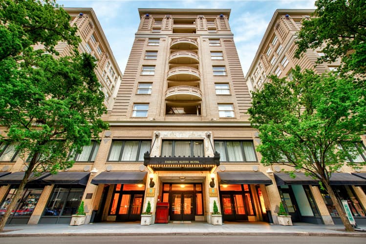 Embassy Suites by Hilton Portland Downtown photo 2