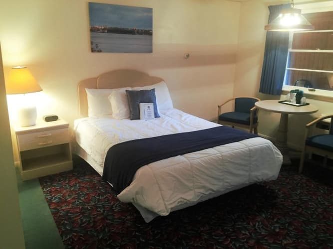 Cedar Motor Inn photo 3