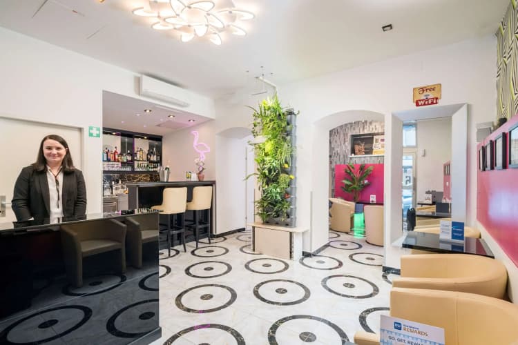 Best Western Plus Celebrity Suites photo 3