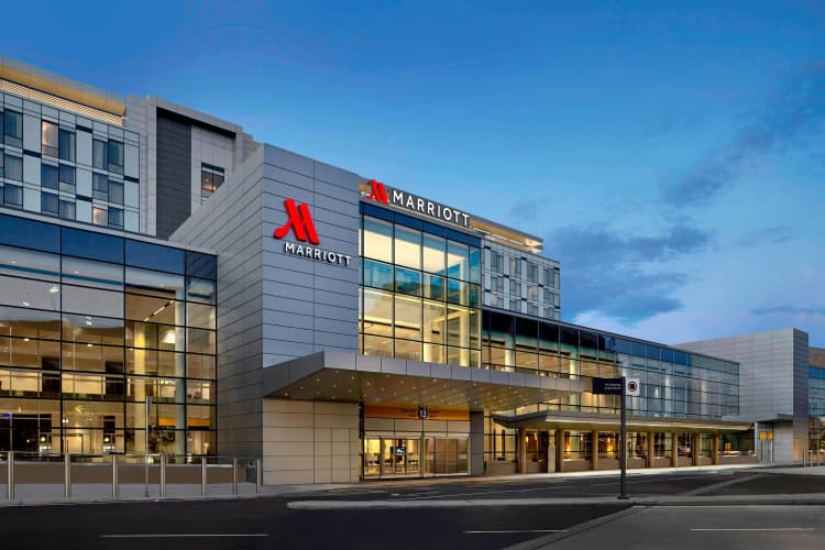 Calgary Airport Marriott In-Terminal Hotel photo 2