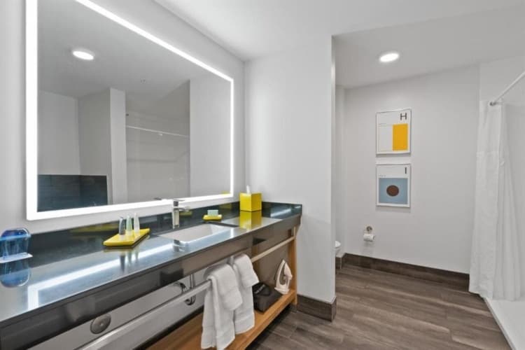 Hotel Indigo EVERETT - WATERFRONT PLACE, photo 4