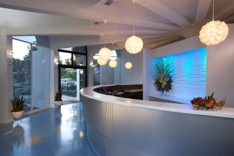 Howard Johnson by Wyndham Anaheim Hotel & Water Playground photo 3