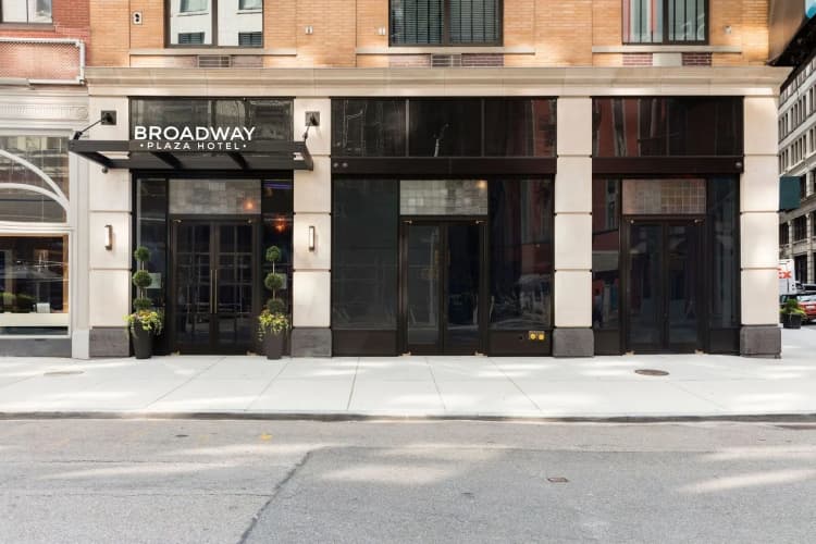 Broadway Plaza Hotel, photo 2