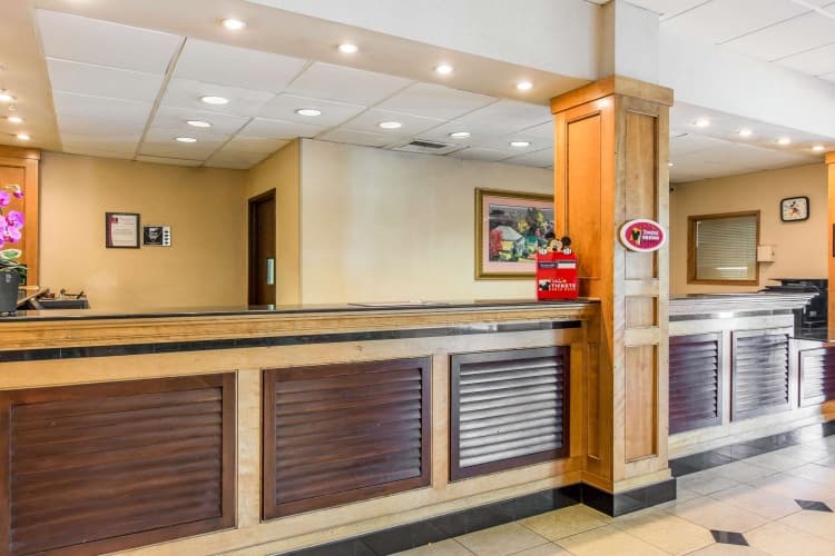 Clarion Hotel Anaheim Resort, photo 3