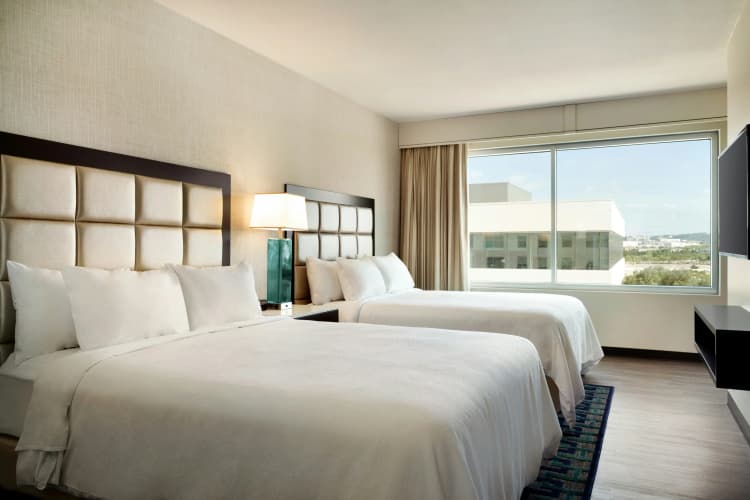 Embassy Suites by Hilton San Antonio Landmark photo 4