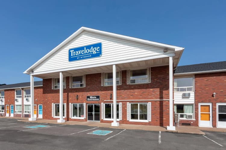 Travelodge By Wyndham Amherst photo 2