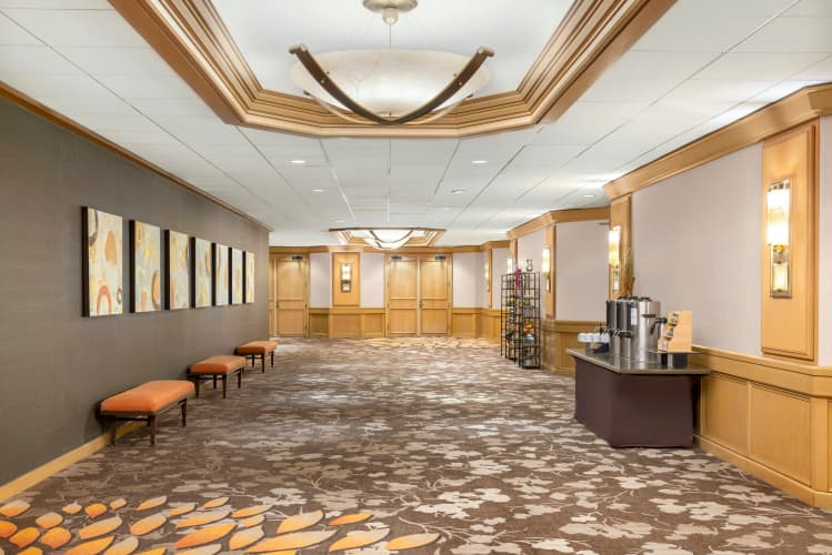 Hilton Orange County/Costa Mesa photo 3