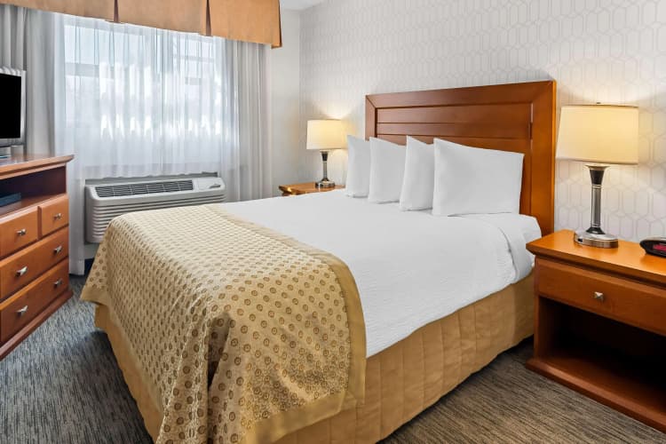 Best Western Plus Langley Inn photo 5