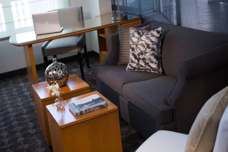Renaissance Chicago O'hare Suites Hotel photo 3