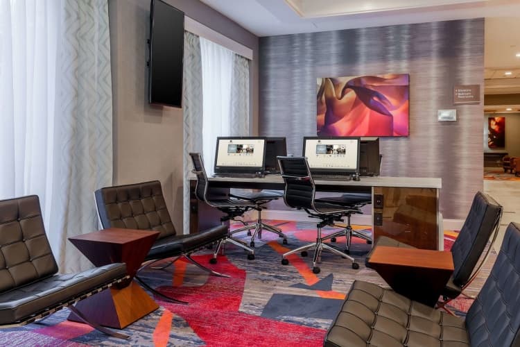 DoubleTree by Hilton Hotel Atlanta Airport photo 4