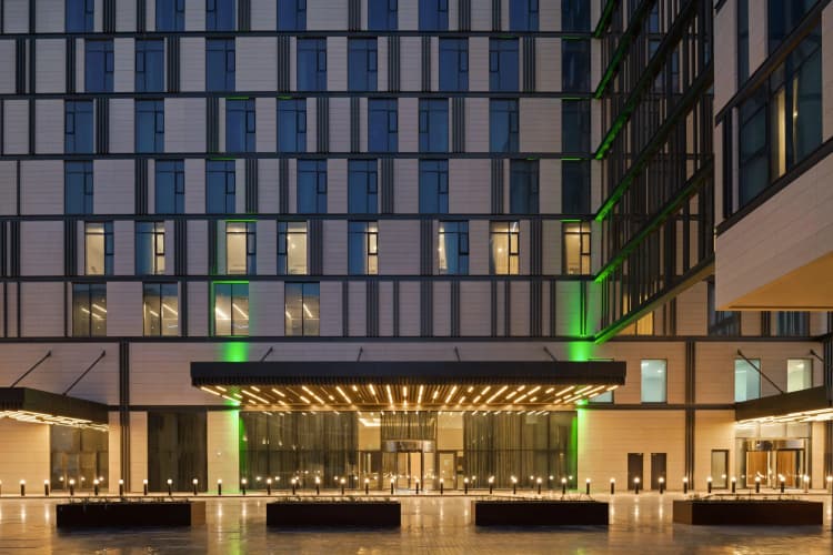 Holiday Inn Dubai al-Maktoum Airport, an IHG Hotel, photo 3