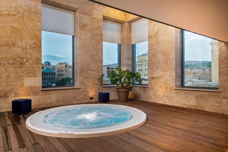 Holiday Inn Yerevan - Republic Square photo 4