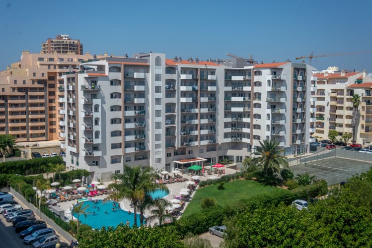 Apartamentos Turisticos Flor da Rocha, photo 2