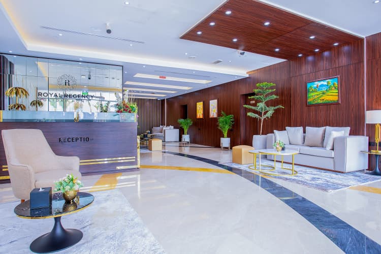 Royal Regency Suites photo 5