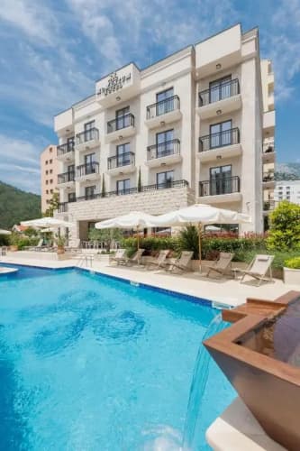 Hotel Momentum By Aycon photo 2