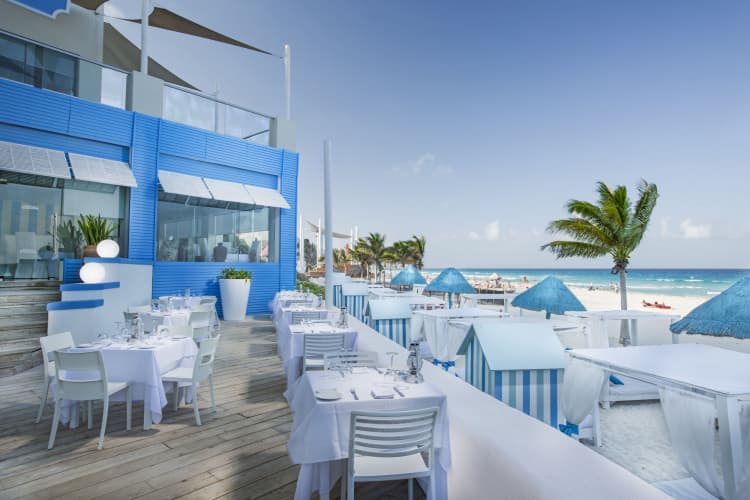 The Pyramid Cancun By Oasis photo 4
