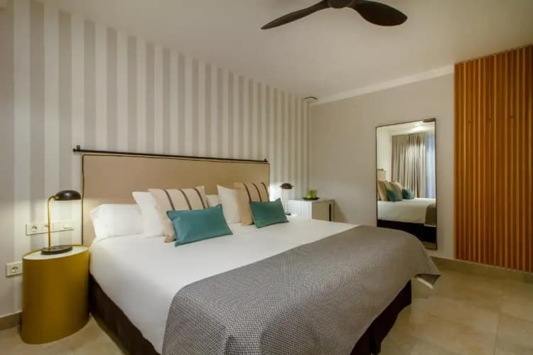 Gran Hotel Sol y Mar - The Unusual Hotel - Adults Only, photo 4