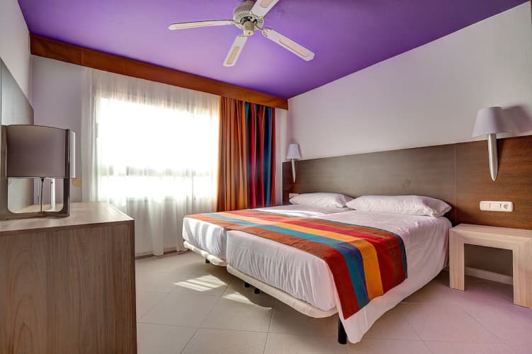SBH Monica Beach Resort photo 4