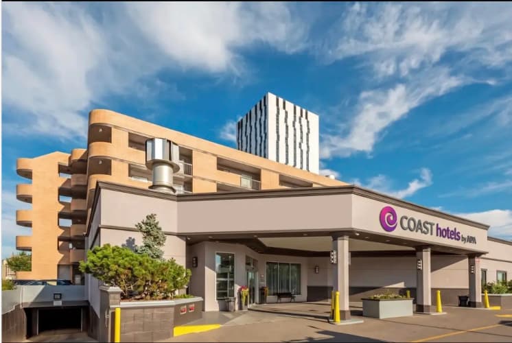 Coast Calgary University Area Hotel by APA photo 1