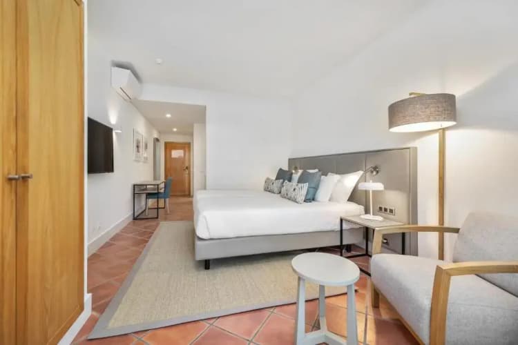 The Patio Suite Hotel photo 4
