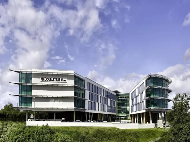 DoubleTree by Hilton Newcastle International Airport photo 2