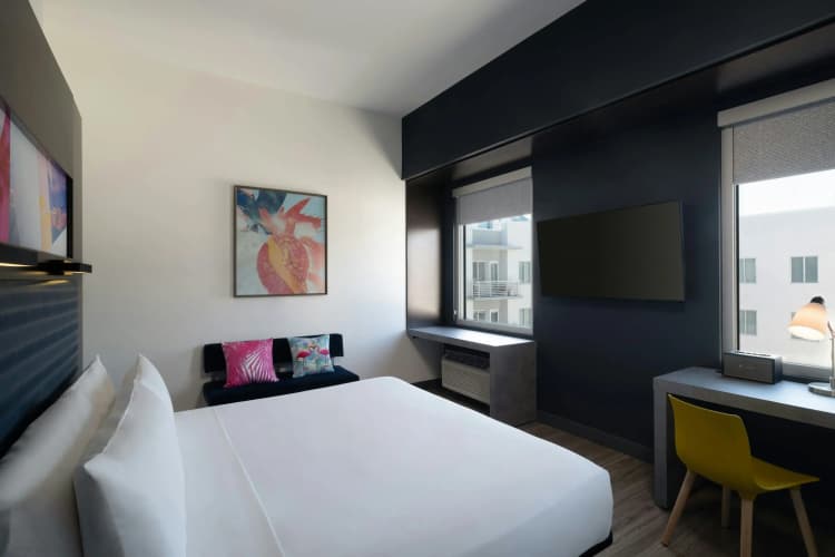Aloft Sarasota photo 5