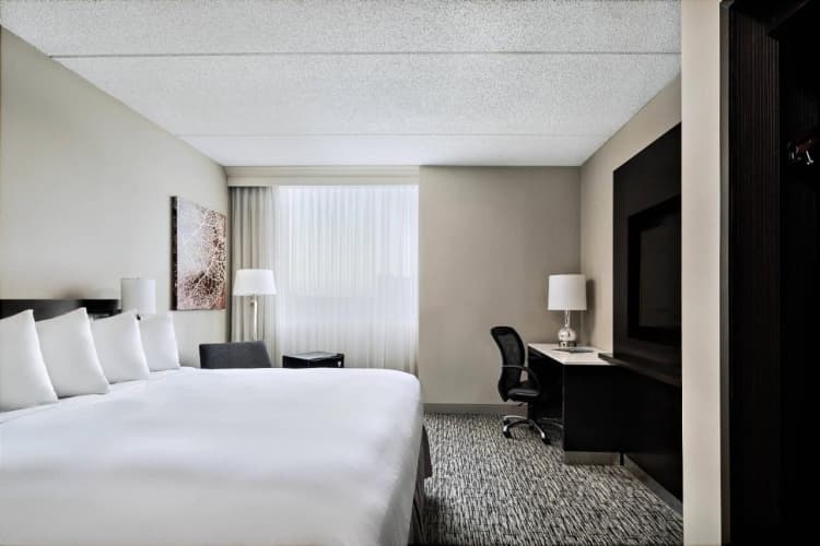 Cleveland Marriott East, photo 4