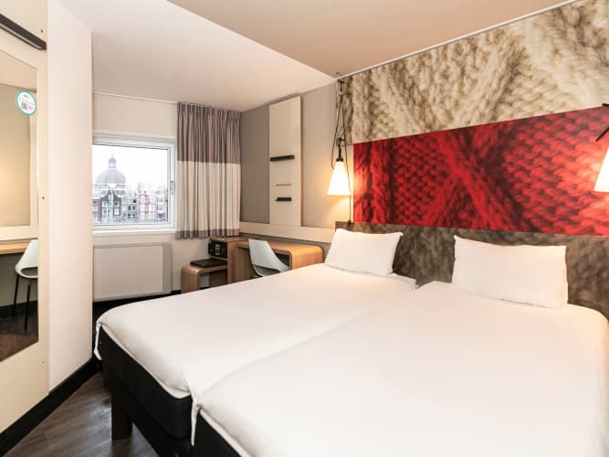 Ibis Amsterdam Centre photo 5