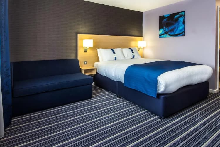 Holiday Inn Express Manchester Airport photo 5