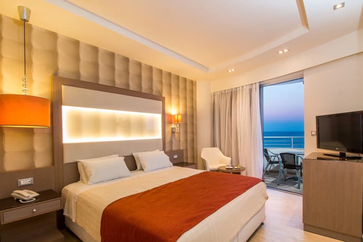 Pegasos Deluxe Beach Hotel photo 4