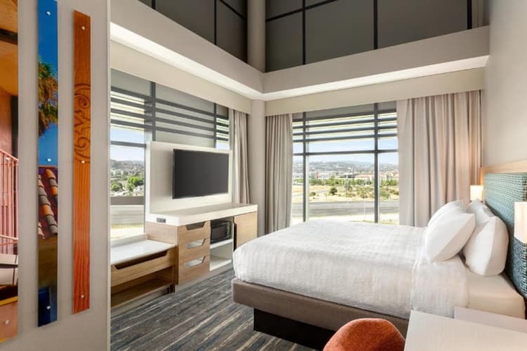 Hampton Inn & Suites San Mateo-San Francisco Airport photo 5