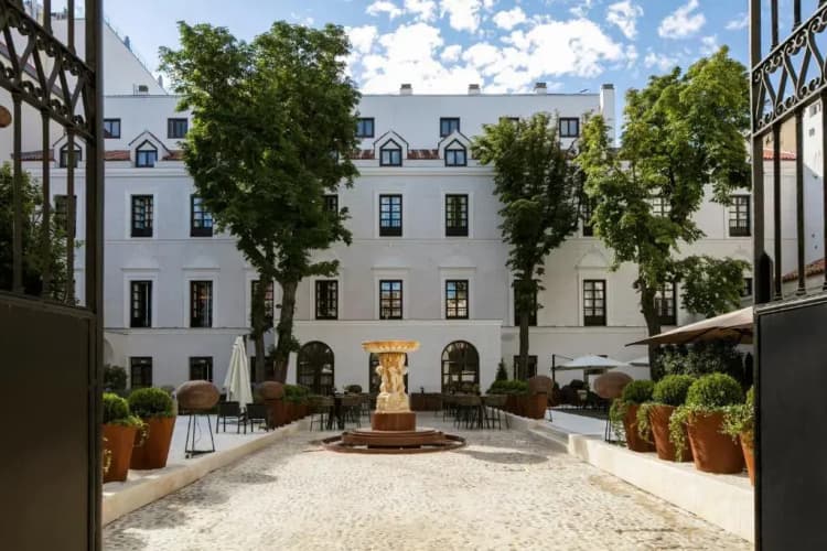 Palacio De Los Duques, A Gran Melia Hotel photo 2
