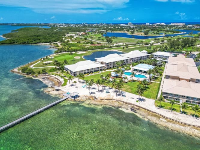 Holiday Inn Resort Grand Cayman photo 2