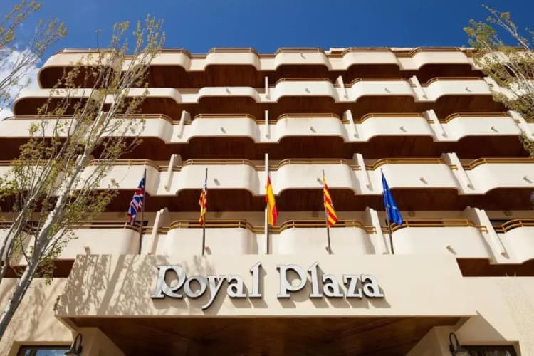 Royal Plaza photo 2