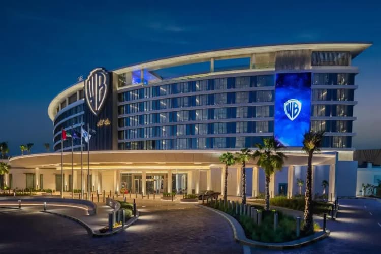 The WB Abu Dhabi, Curio Collection by Hilton, photo 2