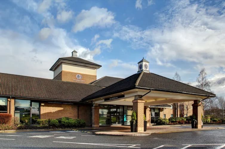 DoubleTree by Hilton Edinburgh Airport photo 2