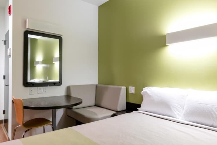 Feather Factory Hotel, photo 4