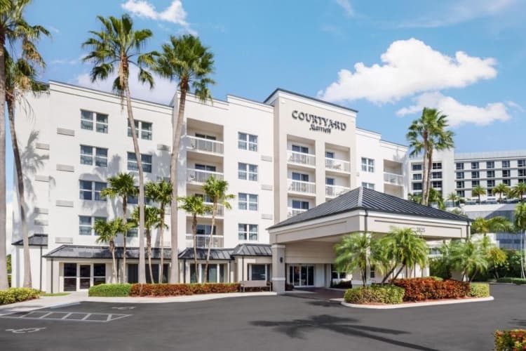 Courtyard Miami Aventura Mall photo 2