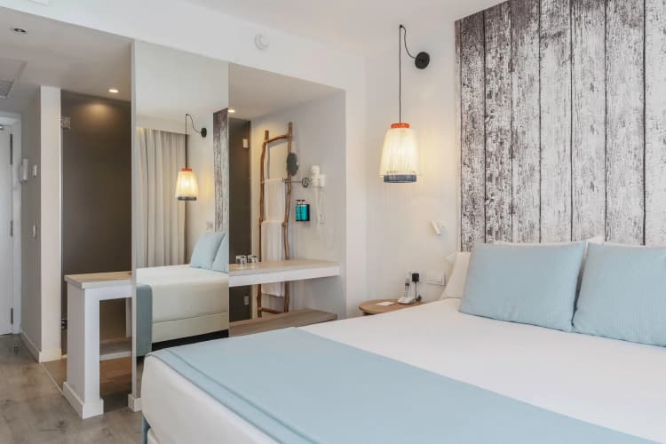 Aluasoul Mallorca Resort - Adults Only photo 3