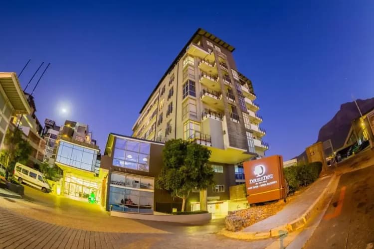 DoubleTree by Hilton Cape Town - Upper Eastside photo 2