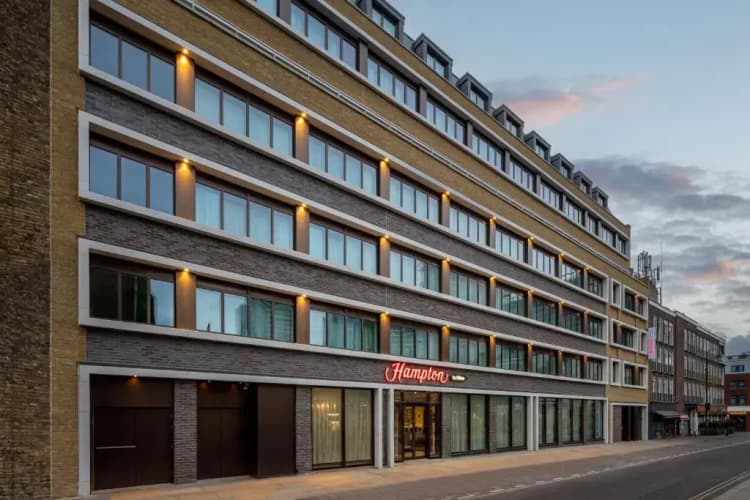 Hampton by Hilton London City photo 2
