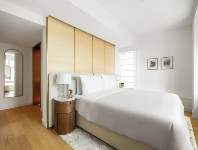 Lanson Place photo 5