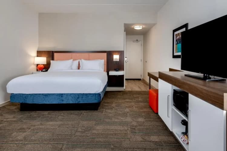 Hampton Inn Baltimore Bayview Campus, photo 4