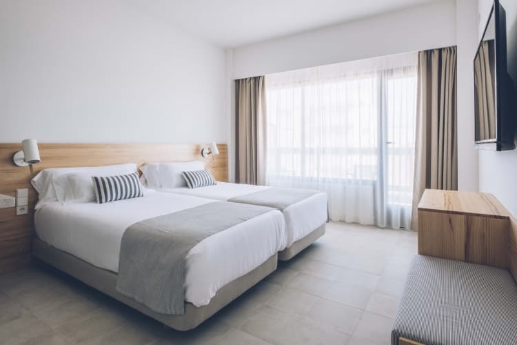 AYA Seahotel – Adults Only photo 3