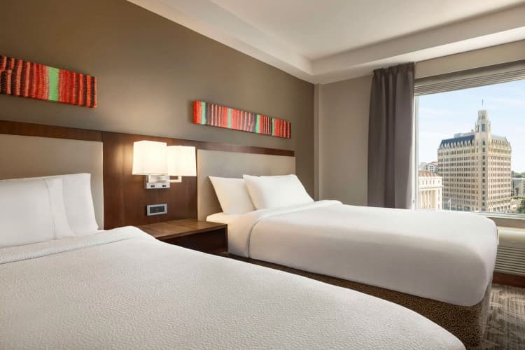 Hilton Garden Inn San Antonio Downtown Riverwalk photo 4
