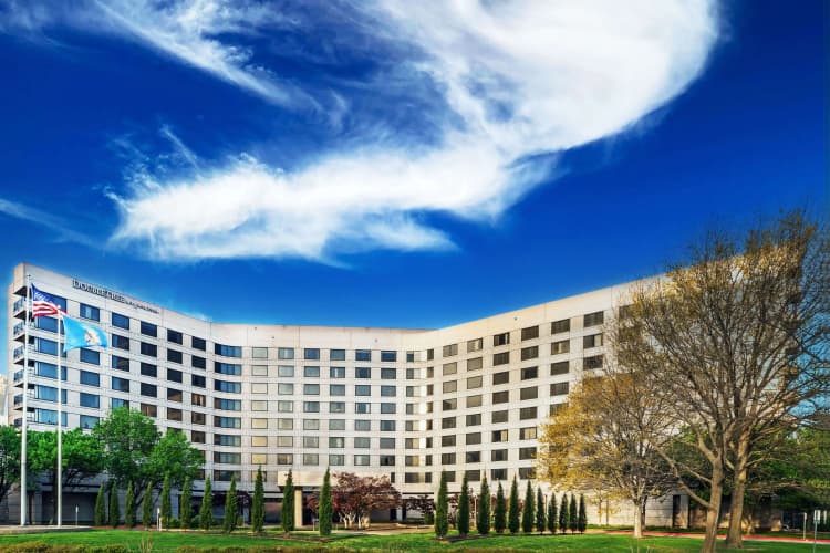 DoubleTree by Hilton Hotel Tulsa - Warren Place photo 2