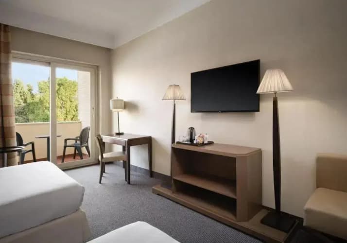Crowne Plaza St. Peter's photo 4