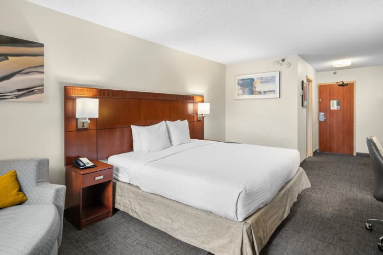 Ramada West Palm Beach Airport photo 5