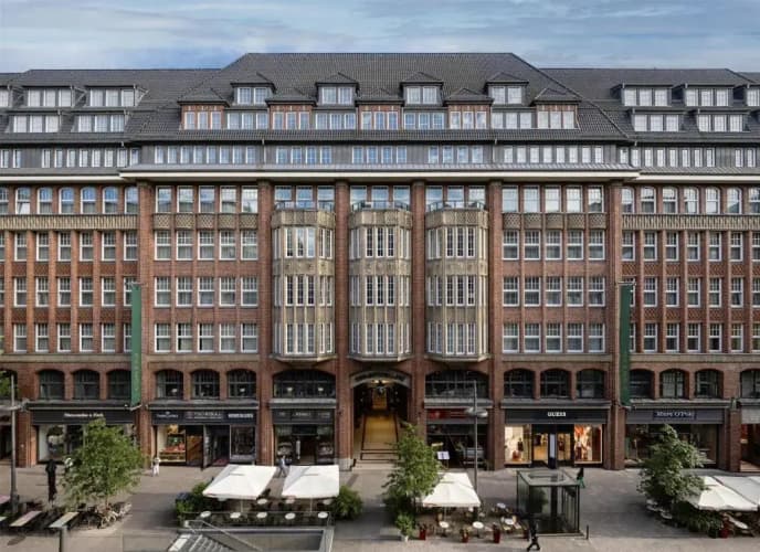 Conrad Hamburg photo 1